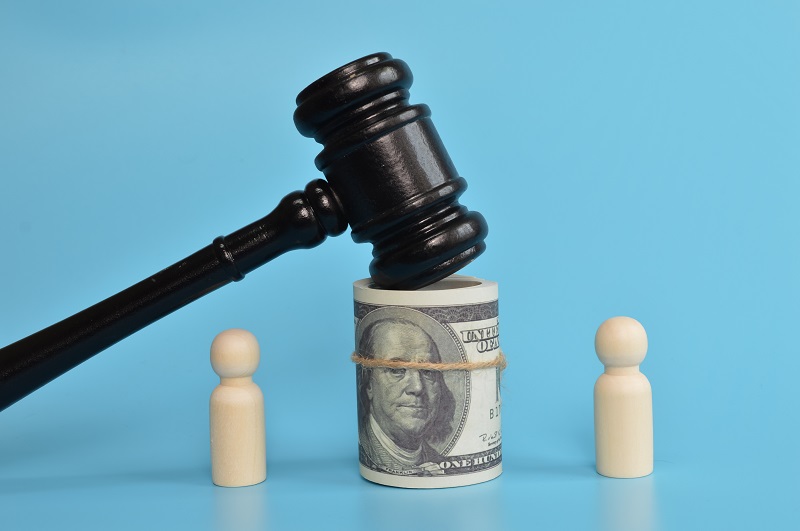White-Collar Crimes & Corporate Fraud – Bribery, Money Laundering, and  Compliance Risks in India